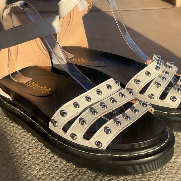 Mudd White Studded Platform Sandals, Size 11 - Picture 5 of 7